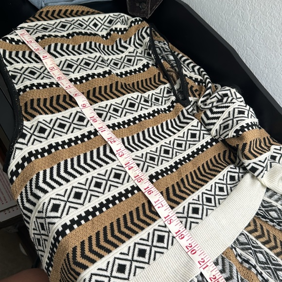 212 NEW YORK Women Boho Asymmetrical Open Sweater Vest Cardigan Sz L Jersey Top - Picture 12 of 12